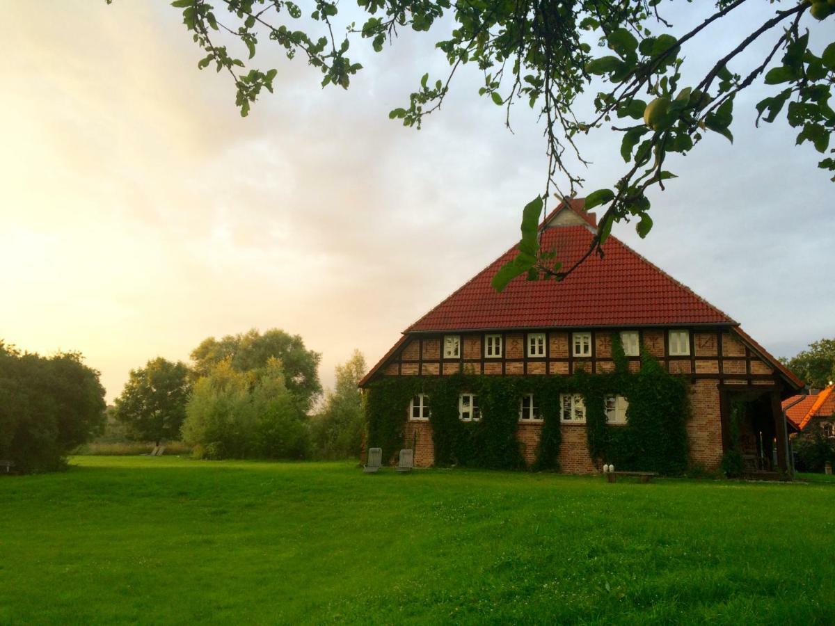 Landhaus Schoenhof Feldberger Seenlandschaft Exterior photo